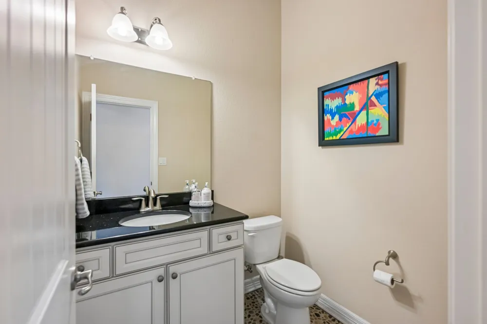 213 Lake Como Drive Lakeway, TX 78734