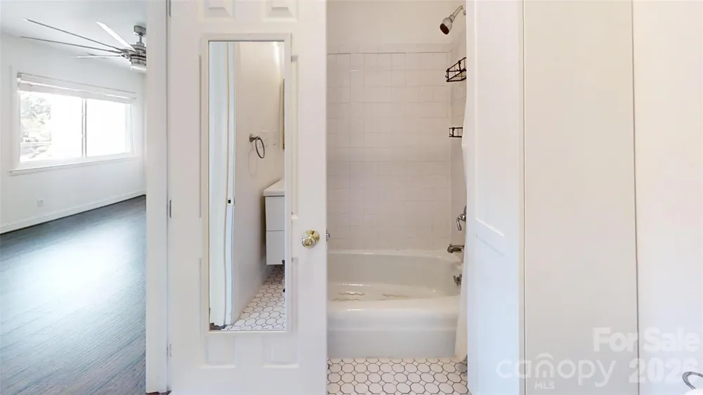 8014 Westcape Drive Denver, NC 28037