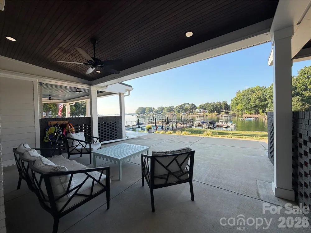 8014 Westcape Drive Denver, NC 28037