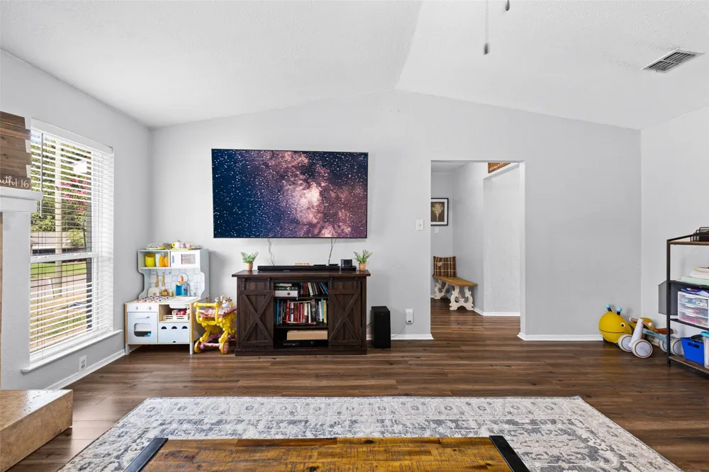 3712 Pratt Drive Longview, TX 75604