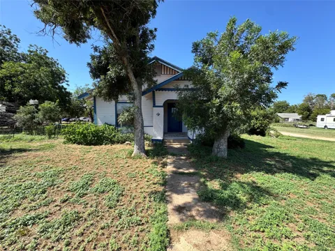 204 Bowie Street