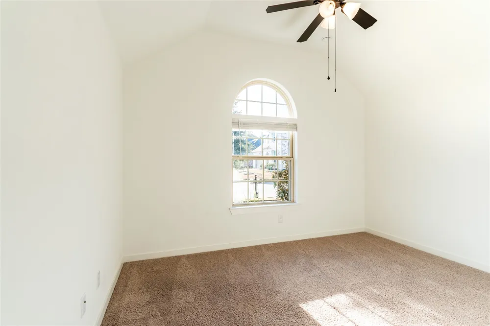 1123 Bantham Forney, TX 75126