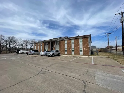 327 SE 3rd Street #202