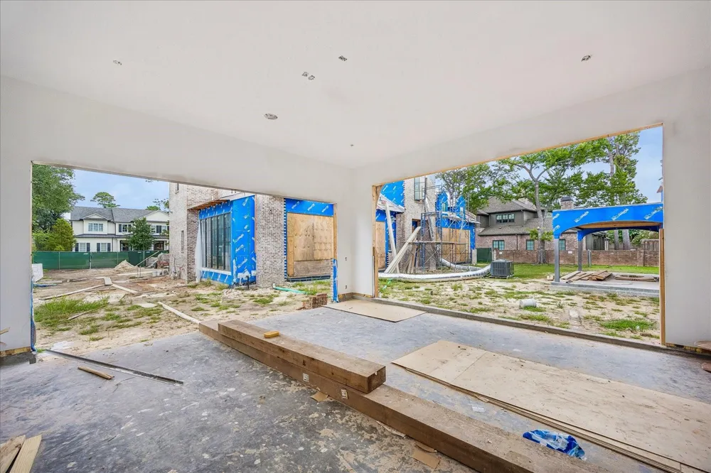10607 Gawain Lane Hunters Creek Village, TX 77024