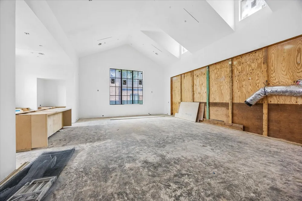 10607 Gawain Lane Hunters Creek Village, TX 77024