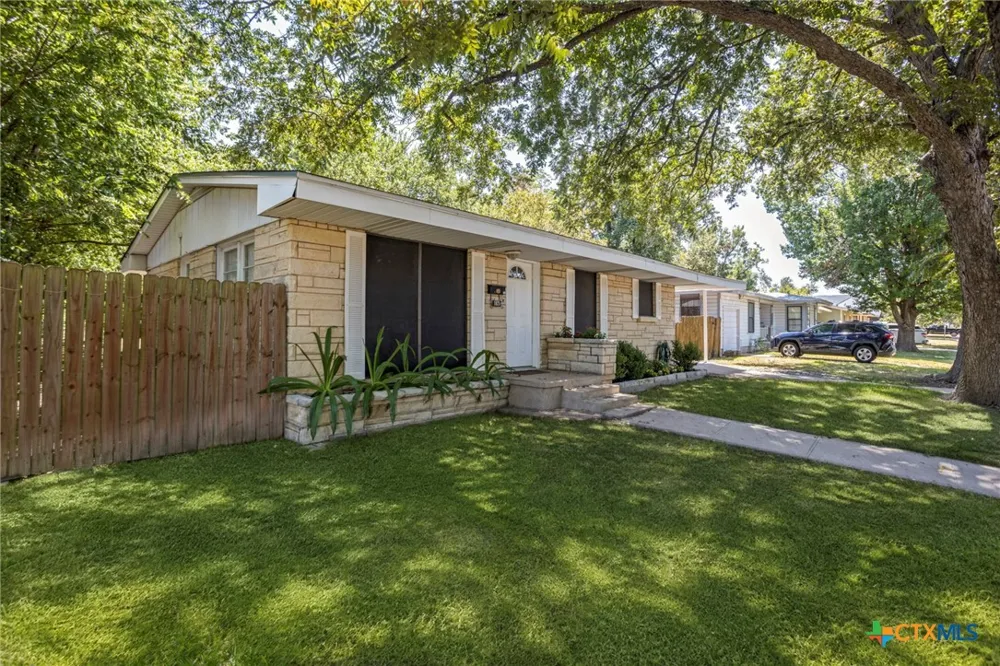 1825 S 39TH ST Temple, TX 76504
