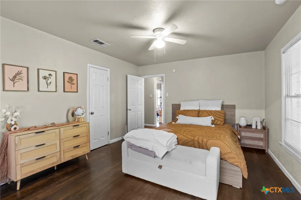 1825 S 39TH ST Temple, TX 76504