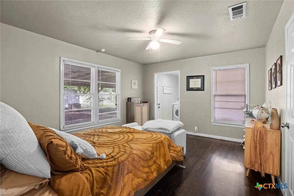 1825 S 39TH ST Temple, TX 76504