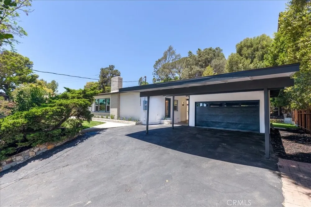 10553 Mcbroom Street Sunland, CA 91040