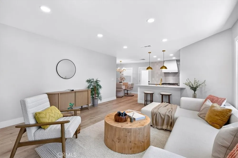 10553 Mcbroom Street Sunland, CA 91040