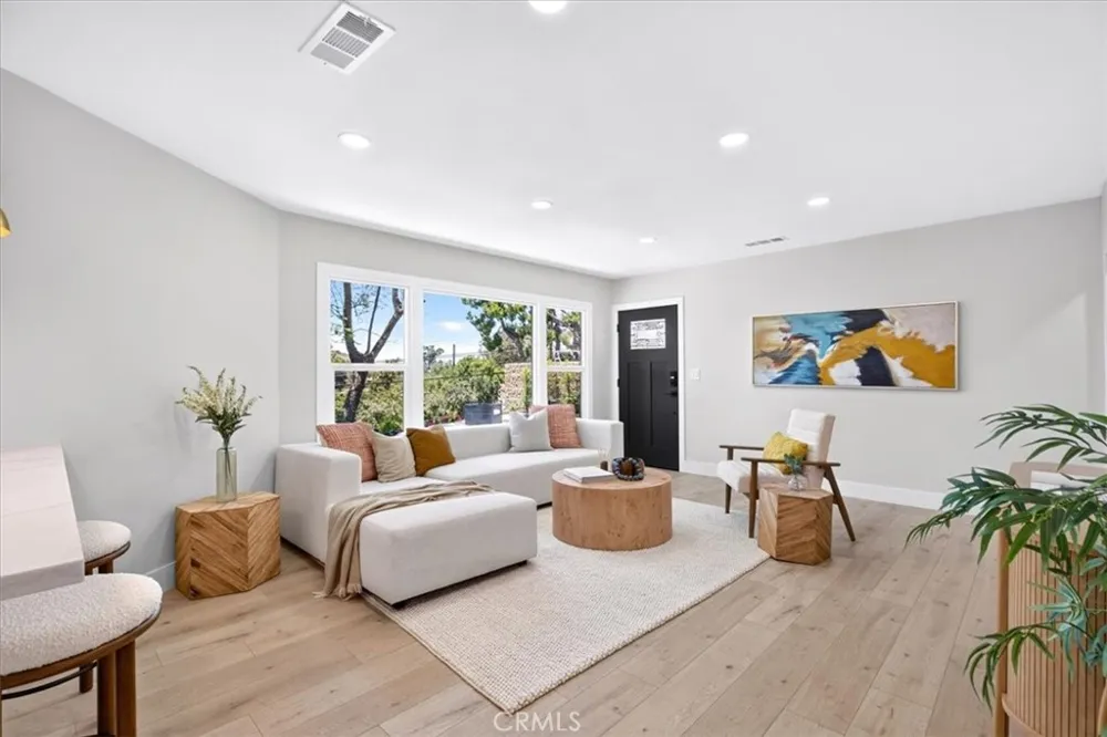 10553 Mcbroom Street Sunland, CA 91040
