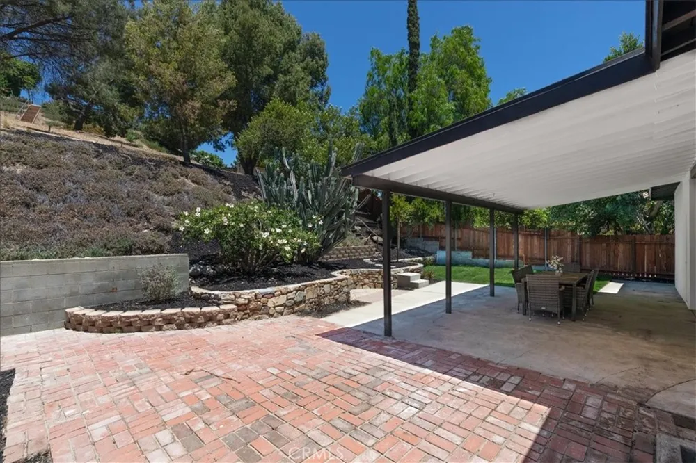 10553 Mcbroom Street Sunland, CA 91040