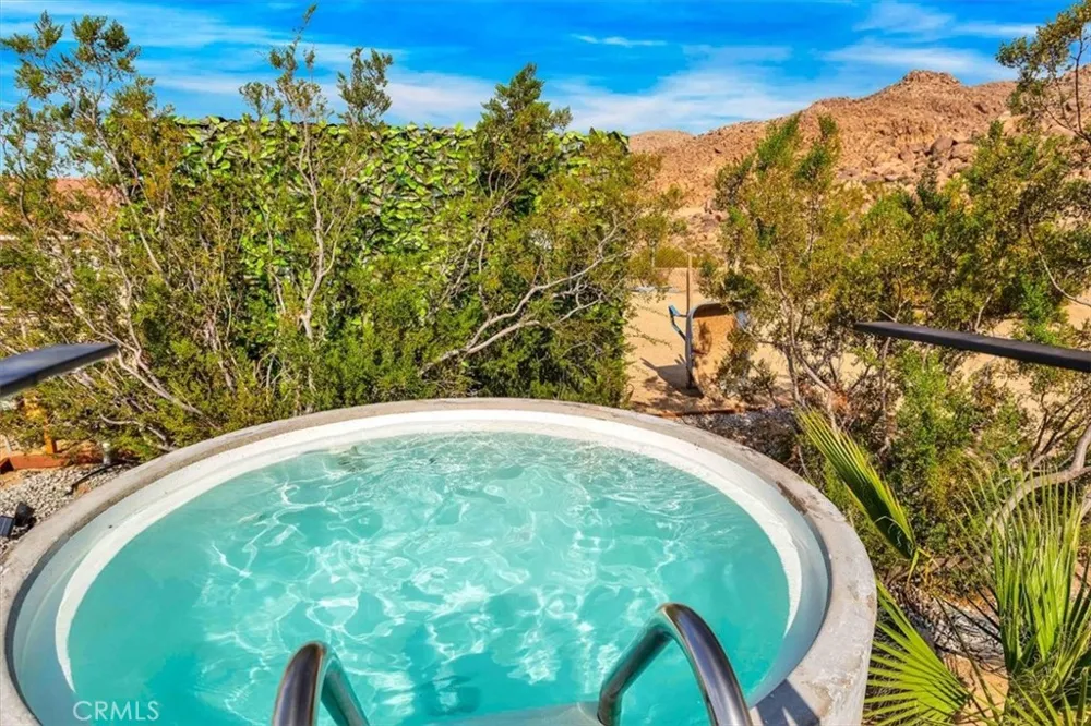 6957 Alturas Drive Joshua Tree, CA 92252