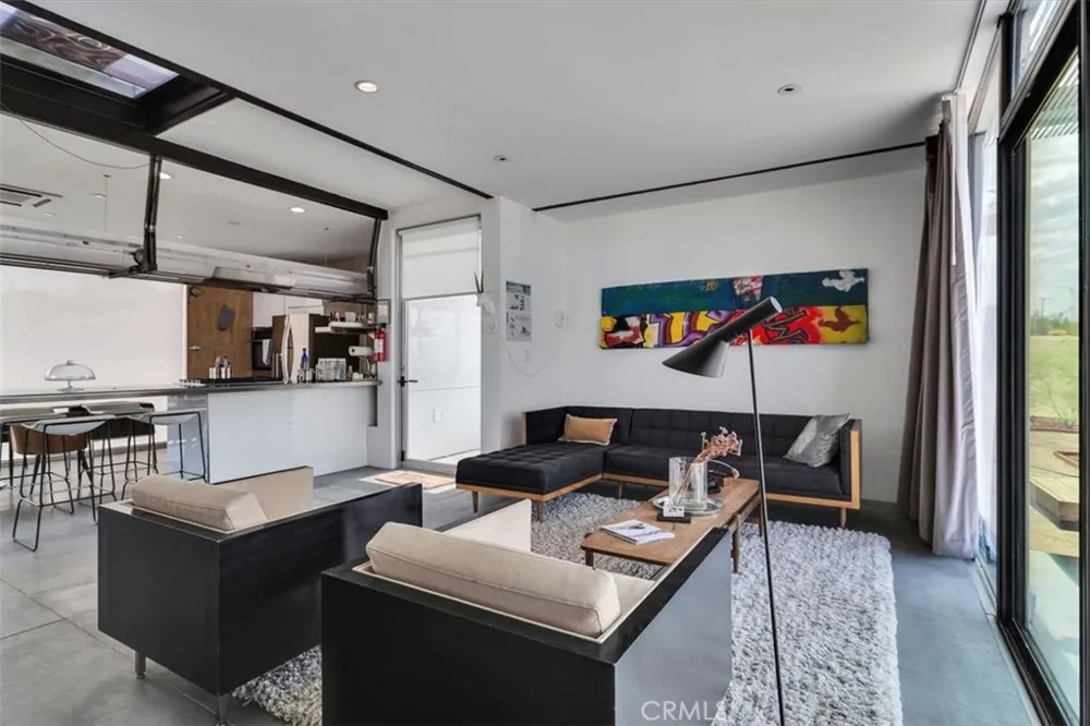 6957 Alturas Drive Joshua Tree, CA 92252