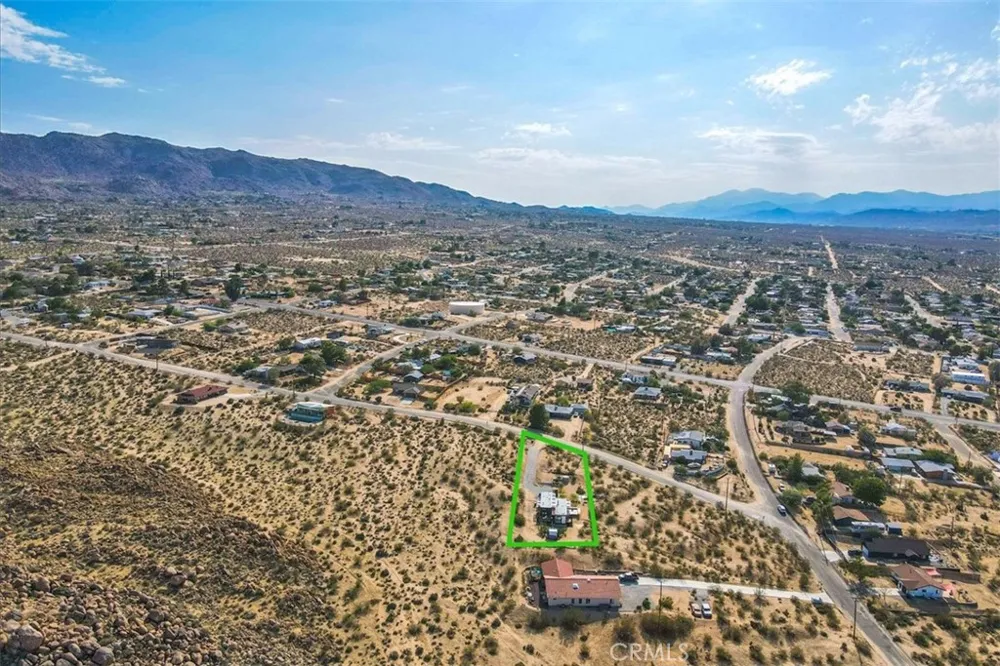 6957 Alturas Drive Joshua Tree, CA 92252