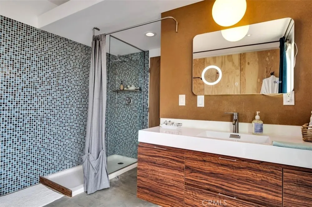 6957 Alturas Drive Joshua Tree, CA 92252