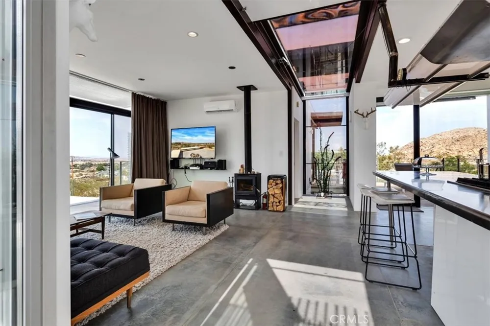 6957 Alturas Drive Joshua Tree, CA 92252