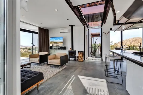 6957 Alturas Drive