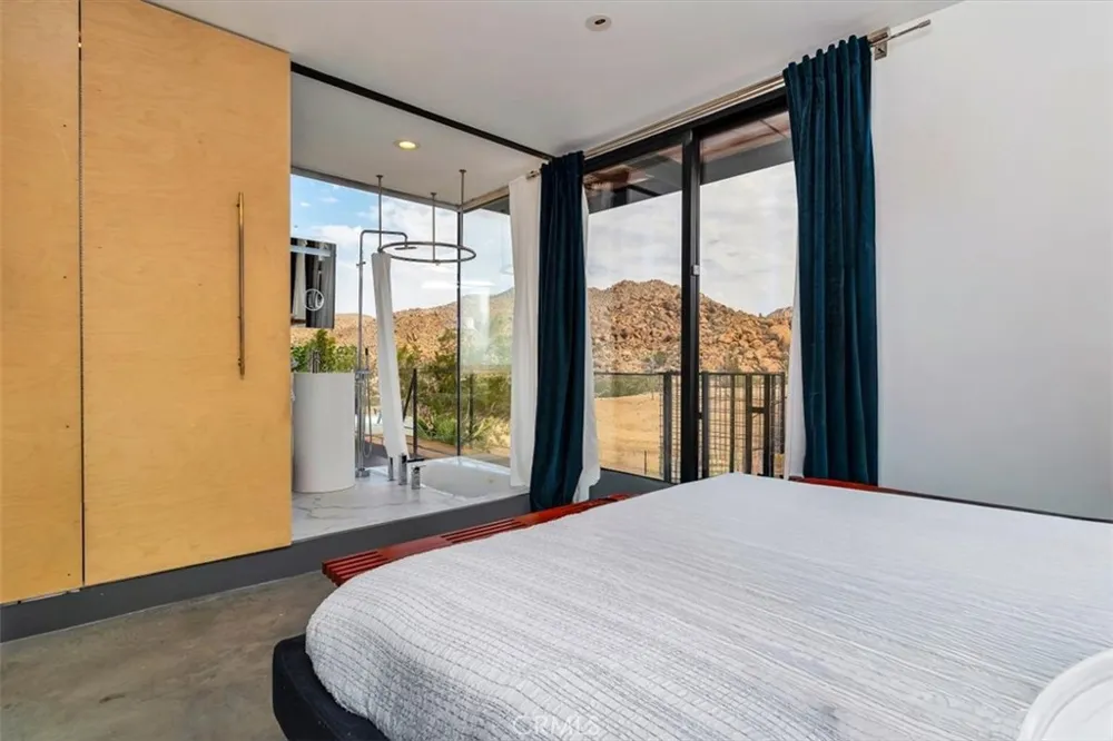 6957 Alturas Drive Joshua Tree, CA 92252