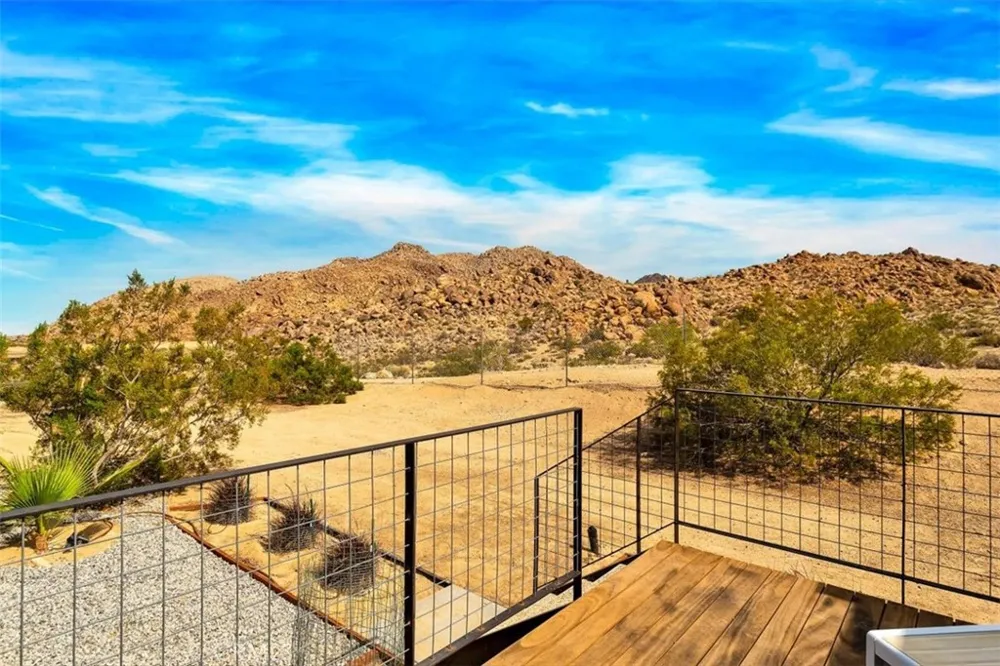6957 Alturas Drive Joshua Tree, CA 92252