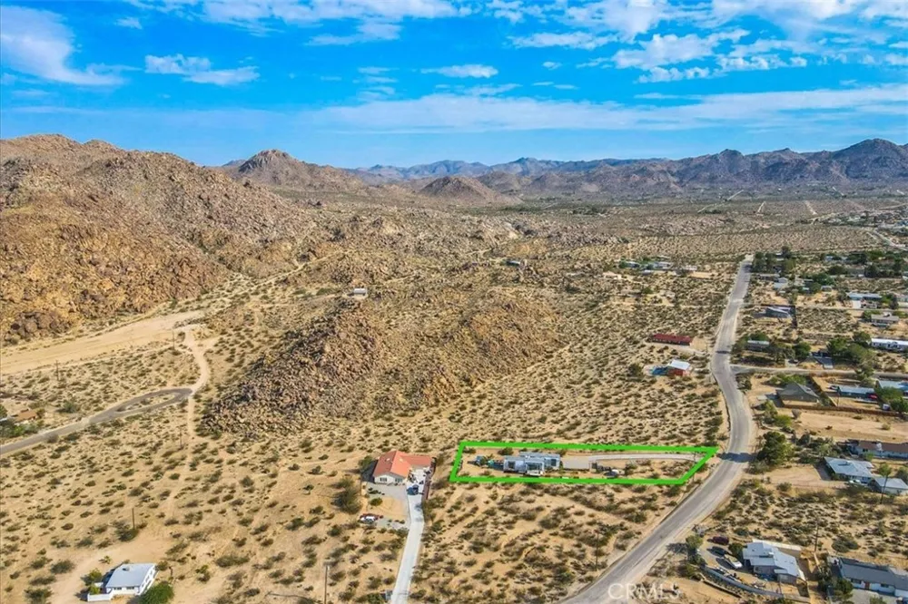 6957 Alturas Drive Joshua Tree, CA 92252