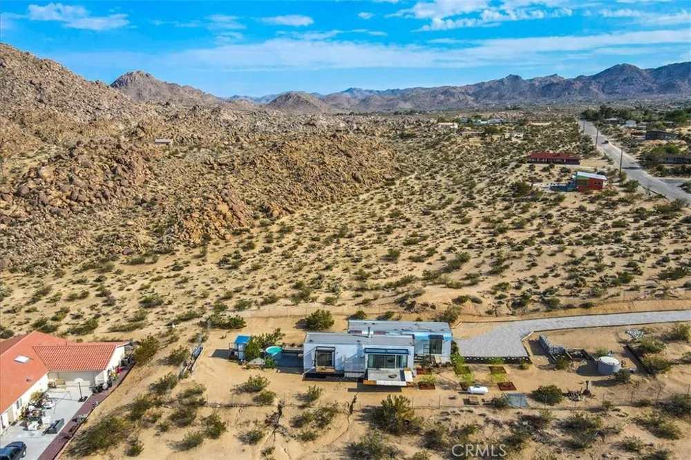 6957 Alturas Drive Joshua Tree, CA 92252