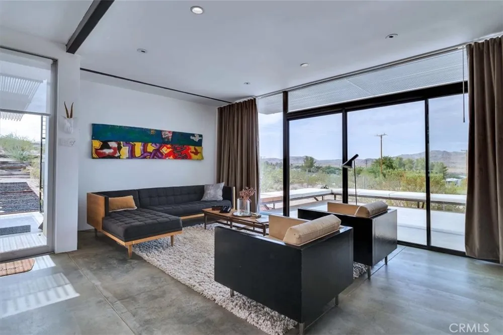 6957 Alturas Drive Joshua Tree, CA 92252