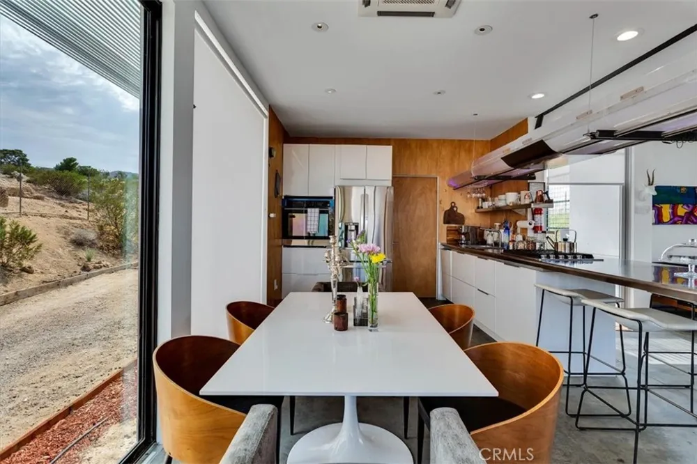 6957 Alturas Drive Joshua Tree, CA 92252