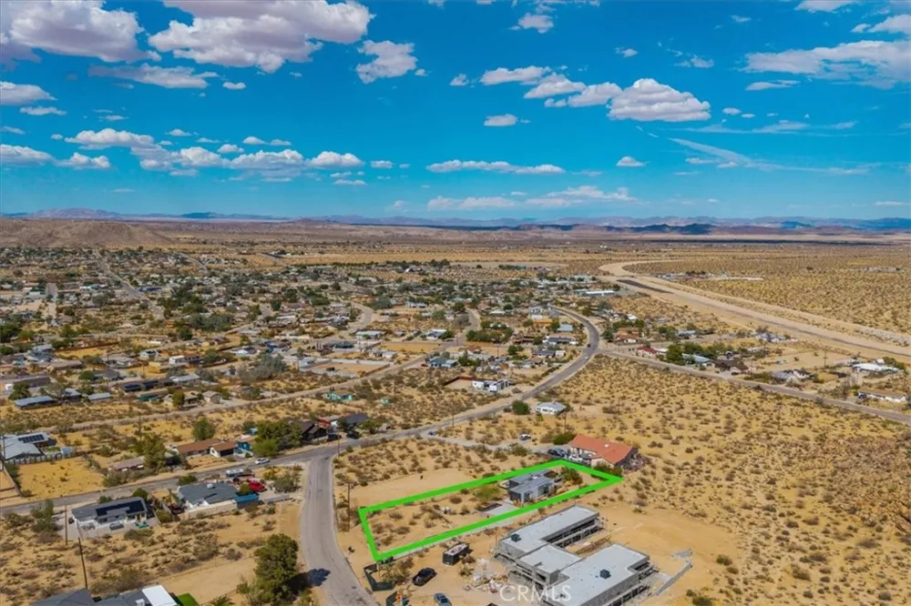 6957 Alturas Drive Joshua Tree, CA 92252