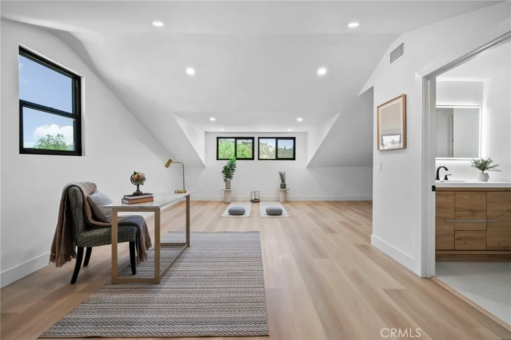 12471 Circula Panorama Santa Ana, CA 92705