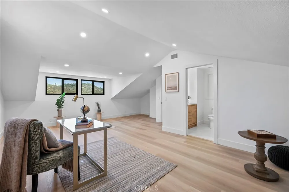 12471 Circula Panorama Santa Ana, CA 92705
