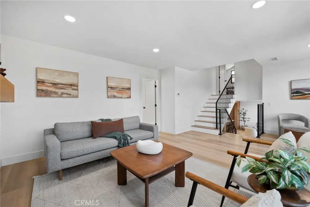 12471 Circula Panorama Santa Ana, CA 92705