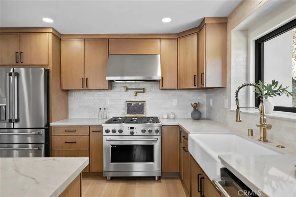 12471 Circula Panorama Santa Ana, CA 92705