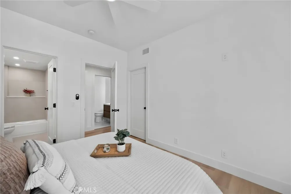 12471 Circula Panorama Santa Ana, CA 92705