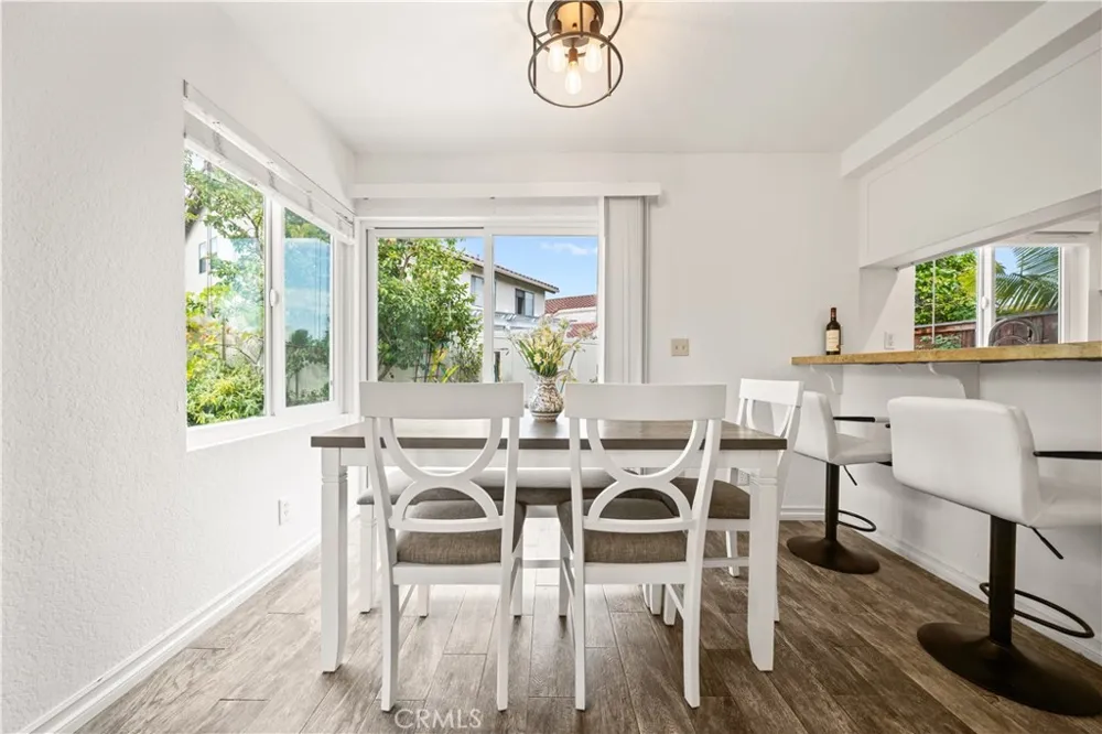 21522 Kenmare Lake Forest, CA 92630