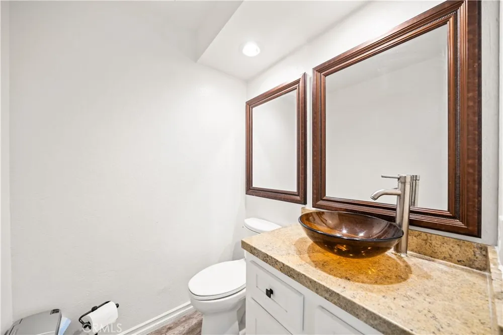21522 Kenmare Lake Forest, CA 92630