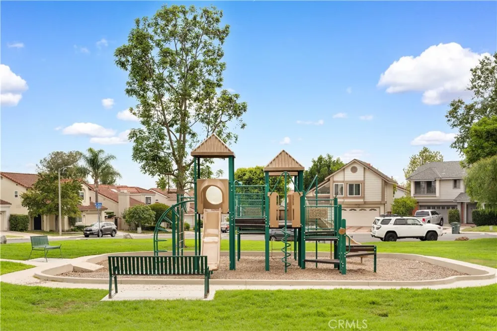 21522 Kenmare Lake Forest, CA 92630