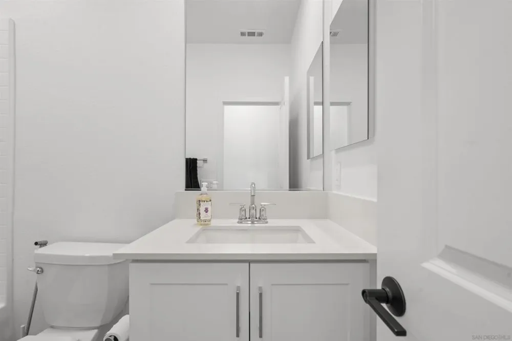 845 Hana Ave #2 Chula Vista, CA 91911