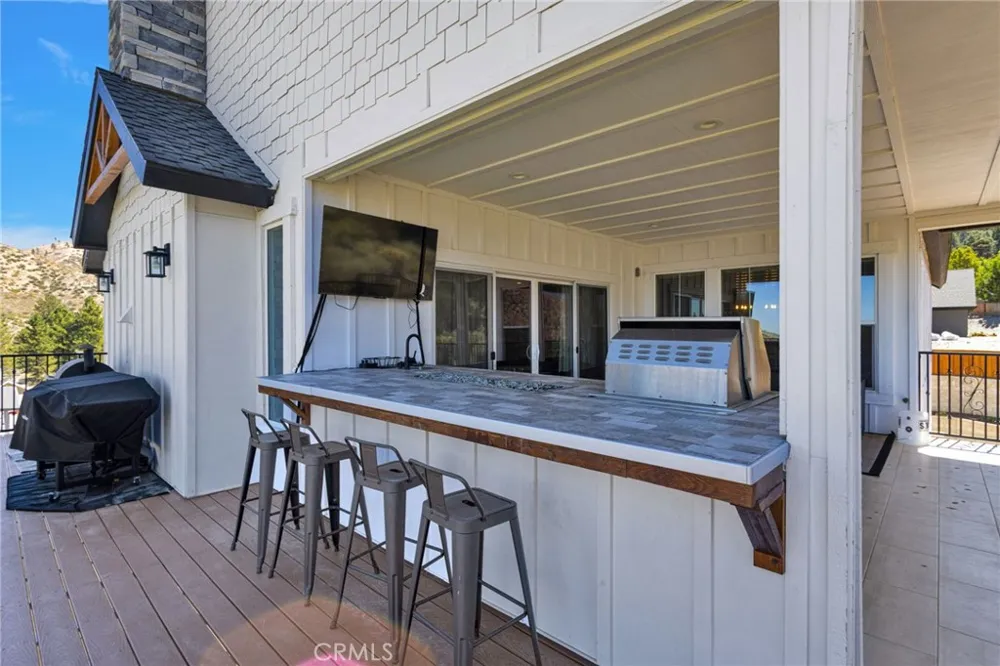5548 Locarno Wrightwood, CA 92397