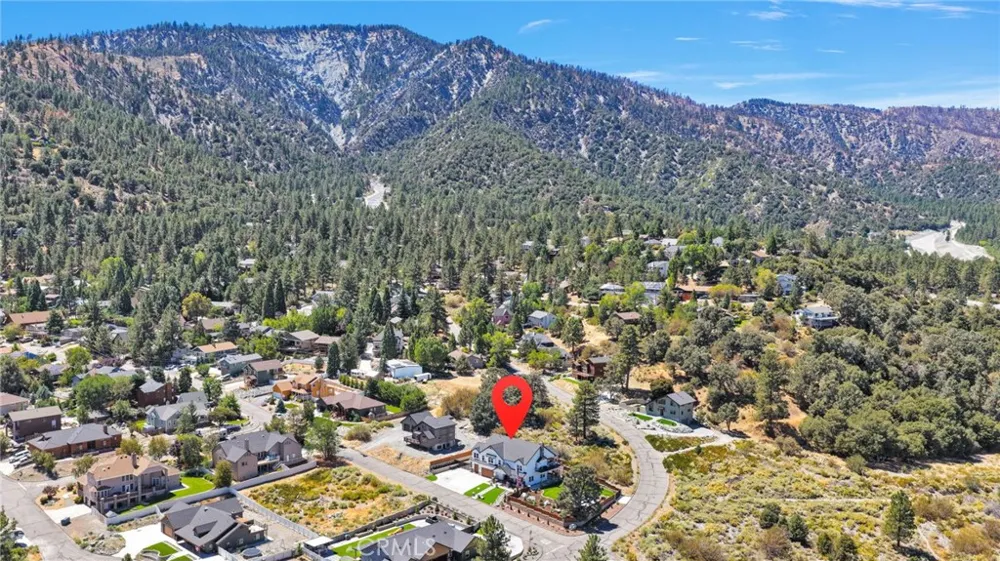 5548 Locarno Wrightwood, CA 92397