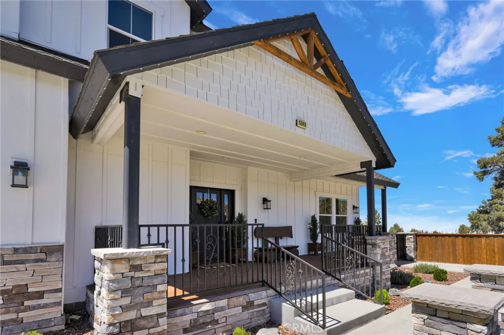 5548 Locarno Wrightwood, CA 92397