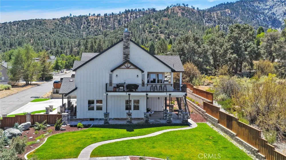 5548 Locarno Wrightwood, CA 92397