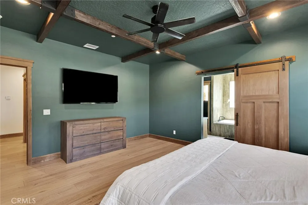 5548 Locarno Wrightwood, CA 92397