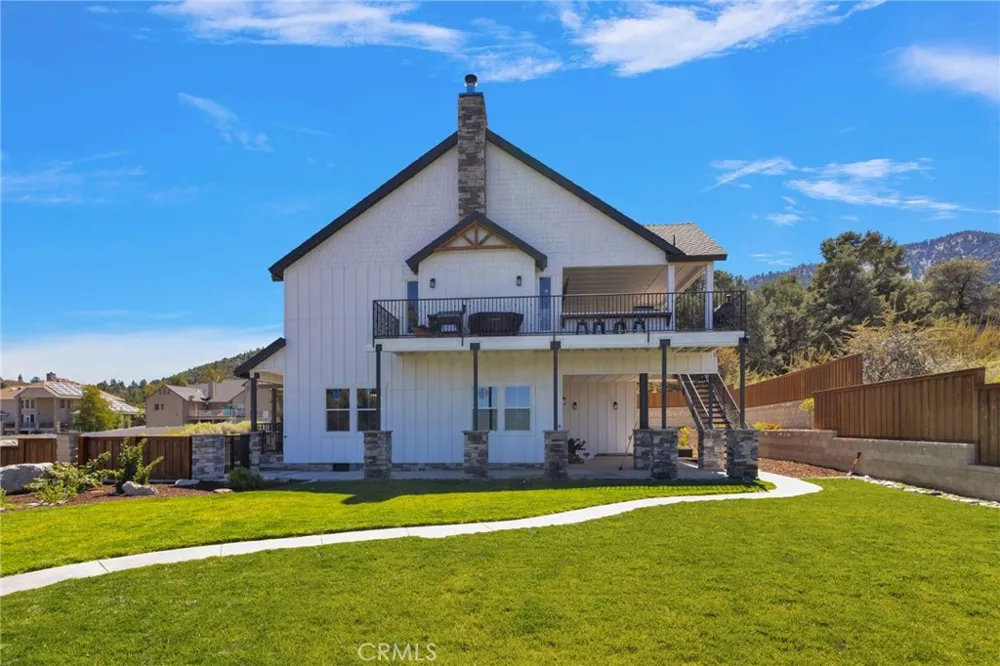 5548 Locarno Wrightwood, CA 92397