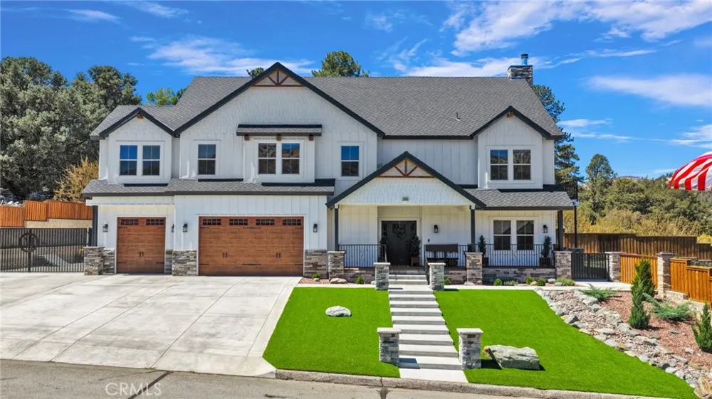 5548 Locarno Wrightwood, CA 92397