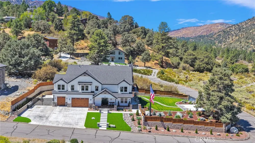 5548 Locarno Wrightwood, CA 92397