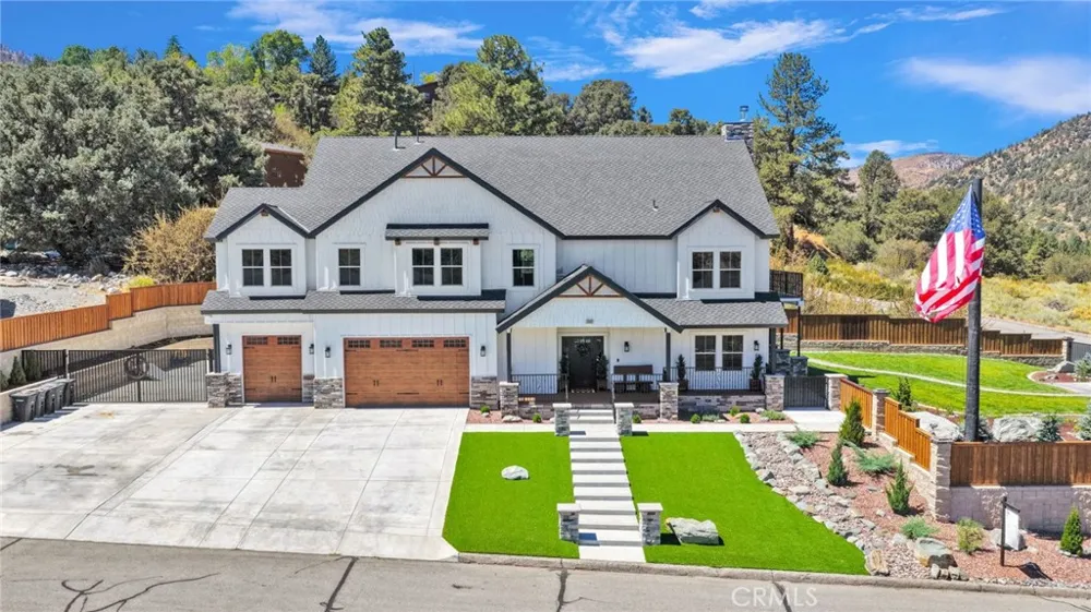5548 Locarno Wrightwood, CA 92397