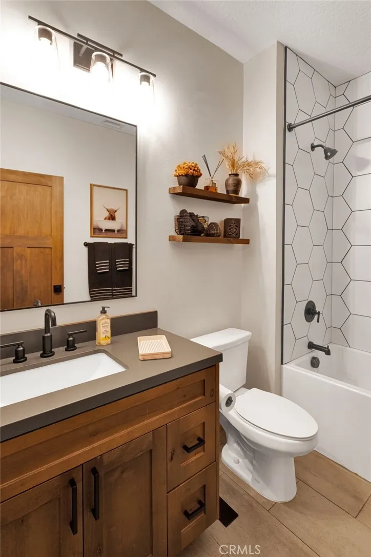 5548 Locarno Wrightwood, CA 92397