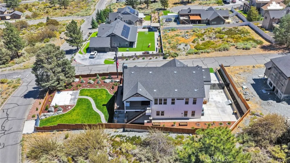 5548 Locarno Wrightwood, CA 92397