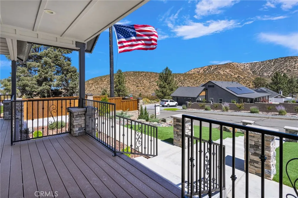 5548 Locarno Wrightwood, CA 92397
